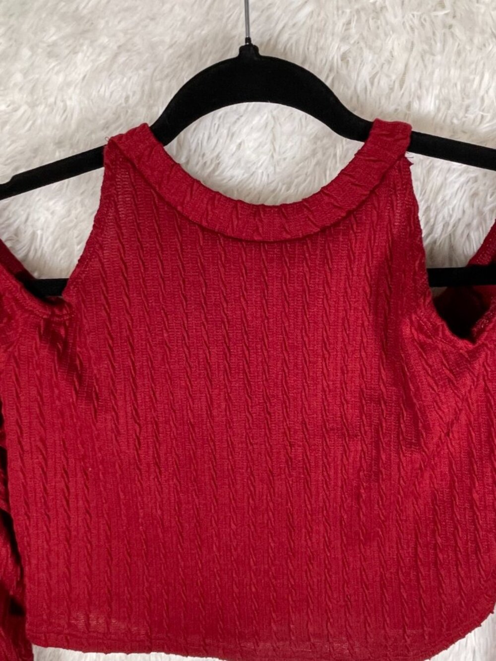 Red Cold-Shoulder Ribbed Crop Top - Picture 3 of 7